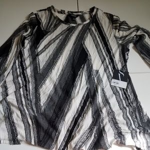 Vera wang textured top